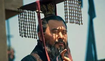 徐庶作为刘备的第一任谋士，他为何没能跟随在刘备身边？