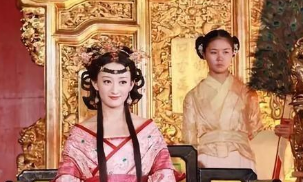 在漫漫历史长河中，汉朝的皇后为何总是能“后宫干政”？