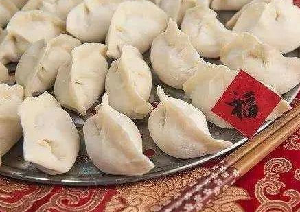 探索中国的饺子文化，春节吃饺子有哪些讲究？
