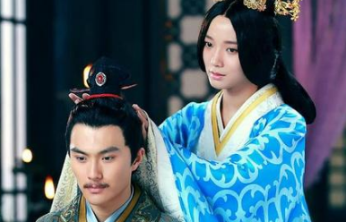 成语“坐观成败”该如何理解呢？有怎样的历史故事呢？