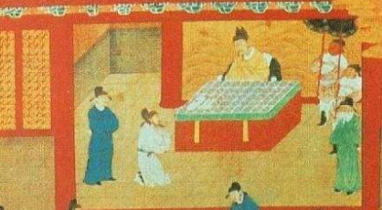 在唐朝时期，入仕为官除了需要考试外还要什么推荐？