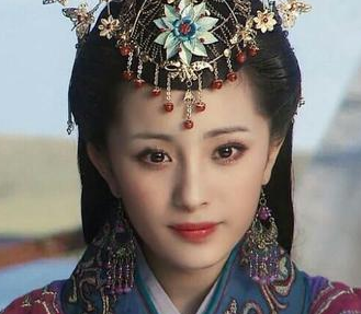 王昭君对西汉有什么贡献？为什么说她的贡献不亚于一位将军？