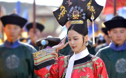 在清朝乾隆当政期间，哪位异国皇妃是选秀选进来的？