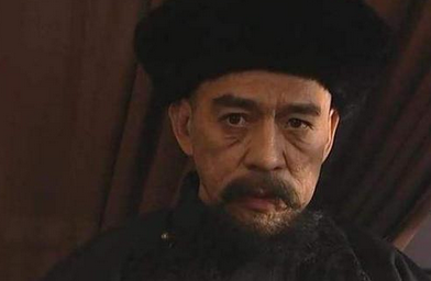 隆科多倒台之后，他的长子岳兴阿为什么还要弹劾他？