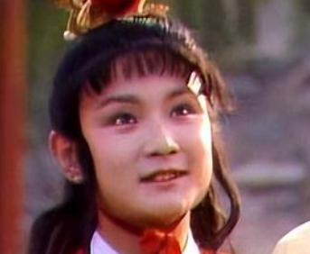 红楼梦大观园试才题对额时，宝玉是什么表现？