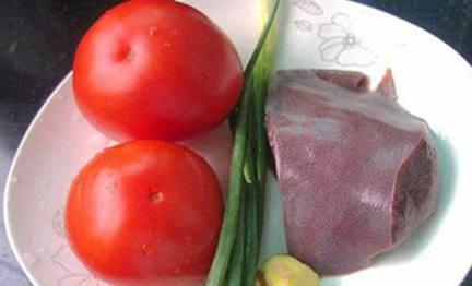 猪肝和西红柿可以一起吃吗？可以，猪肝是内脏营养最好的
