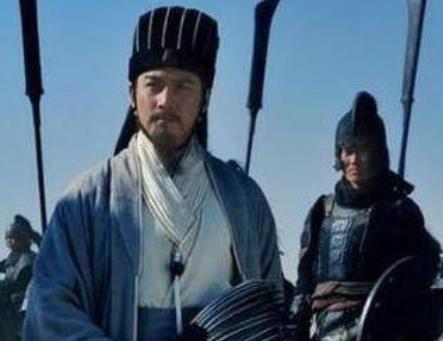 诸葛亮的成名之战是哪一战？