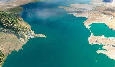 作为世界上最大的咸水湖，里海有着怎样的气候情况？