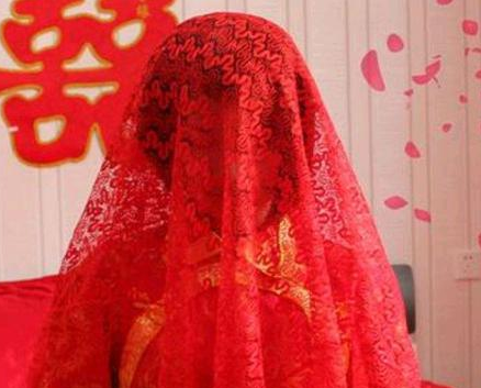 古代结婚时女子为何要用红盖头 这个习俗是怎么产生的