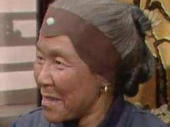 红楼梦中都发生过哪些打耳光的情节？分别是在何时