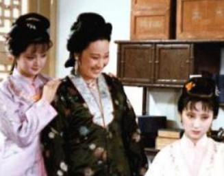 红楼梦薛姨妈认黛玉为干女儿，到底是出于什么打算？