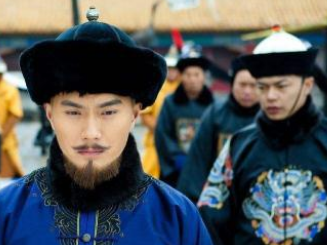 历史上鳌拜的地位如何？最后是什么结局？