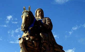 历史上成吉思汗统一蒙古的方法是什么？