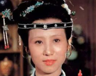 红楼梦李纨的判词是什么意思?t她最后是如何对待贾家人的？