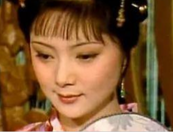 红楼梦中王夫人清算怡红院跟宝钗有关？