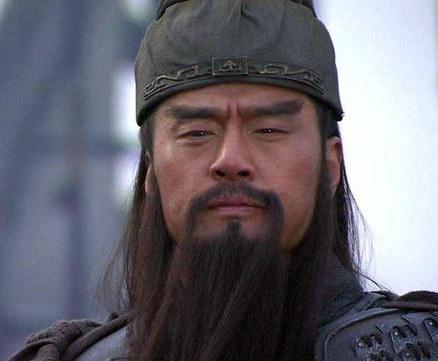 关羽卖枣,张飞杀猪 两人的武功为什么那么高