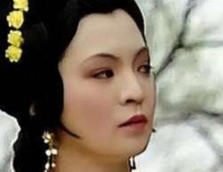 红楼梦中夏金桂嫁入薛府后是如何夺得主导权的？