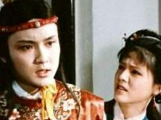 红楼梦中袭人为何那么想当姨娘？有何好处