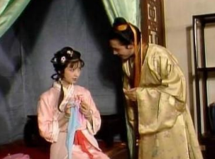 红楼梦中尤二姐失败的原因是什么？她为什么自杀？