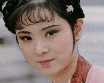 红楼梦晴雯在死前与宝玉互换了贴身衣物，这么做的原因是什么？