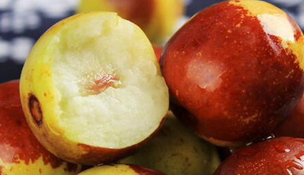 冬枣可以和芒果一起吃吗？可以，并不会影响身体健康