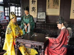 面对朱元璋提出的难题，解缙是如何巧妙应对的？