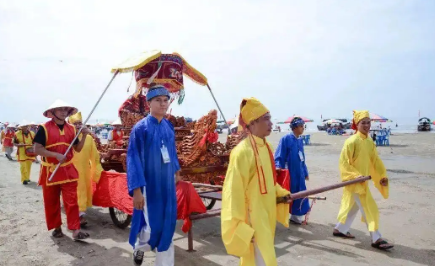 京族哈节的文化特征是什么？它有传承价值吗？