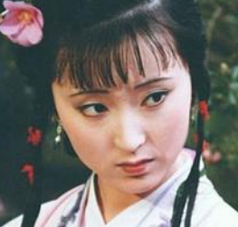 红楼梦中在滴翠亭偷听的明明是宝钗，她为何要撒谎？