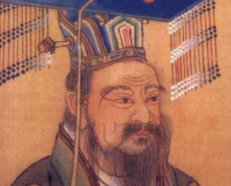 面对六国贵族，秦始皇与刘邦分别是如何处理的？