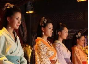 在古代那么大户人家为何要养那么多丫鬟?原因是什么？