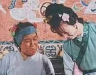 红楼梦中大观园举办的那场螃蟹宴到底花费了多少钱？