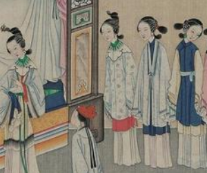 红楼梦中尤氏毫无背景，她在贾府是什么地位？