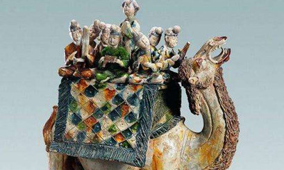 唐三彩骆驼载乐俑的文物价值体现在哪几个方面？
