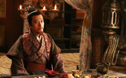 吕雉死后，她的宠臣审食其为什么没被清算？