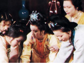 红楼梦宝玉为什么会被打？最后受益者是谁？