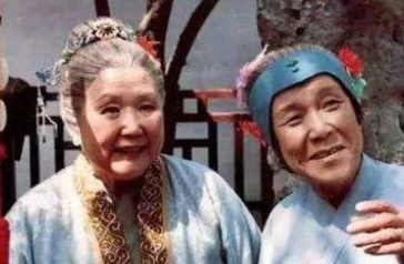 《红楼梦》王夫人当众给林黛玉难堪，贾母是如何反击的？