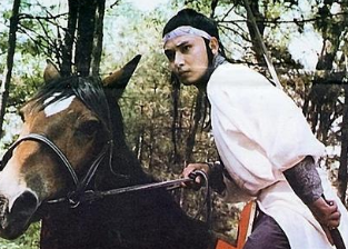 红楼梦中，为什么说柳湘莲是被尤三姐坑了的傻瓜？