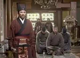 在政坛混迹近40年，韩厥有哪些事迹？