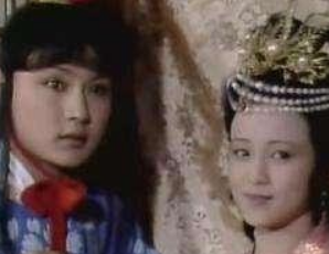 红楼梦中秦可卿丑闻缠身但人缘很好，是为什么？