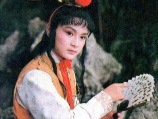 红楼梦中，为什么贾宝玉的丫头可以叫他的小名？