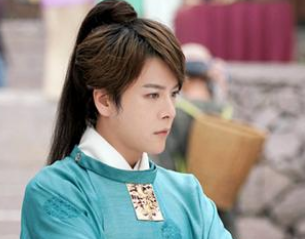 历史上的清官海瑞在后世的评价如何？他的为人处事方式如何