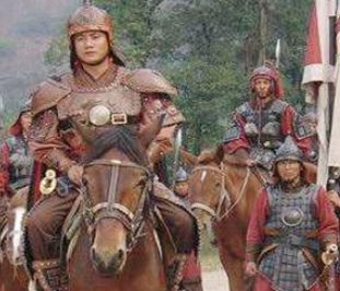 历史上朱元璋能战胜陈友谅建立明朝，是如何做到的？