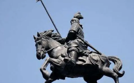 西汉中期名将霍去病简介：官至大司马骠骑将军，封冠军侯