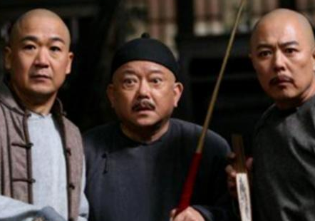 嘉庆皇帝要杀和珅的时候 纪晓岚为什么没有救人