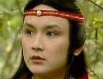 红楼梦中宝玉在端午节时都遇到哪些事情？