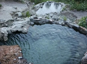 世界上最著名的天然温泉是什么？具体位置在哪里？