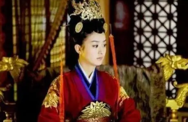 历史上真实的陆令萱是无冕太后，也是灭国妖姬