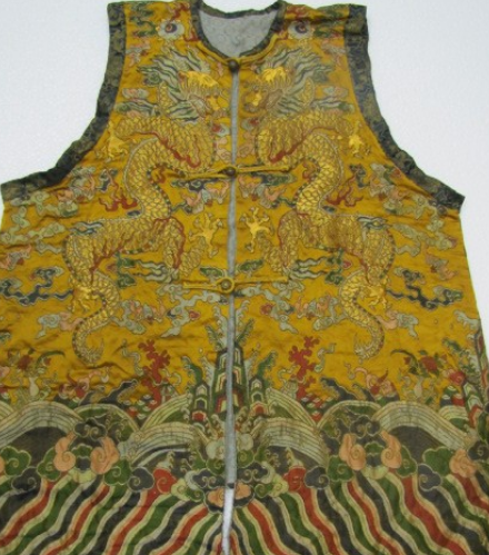 清朝皇帝的黄马褂：身份的象征与权力的展现