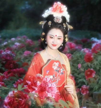 探秘唐朝女性的妆容世界，古人是如何化妆的？