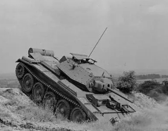 二战英国十字军巡航坦克：战场上的钢铁巨兽